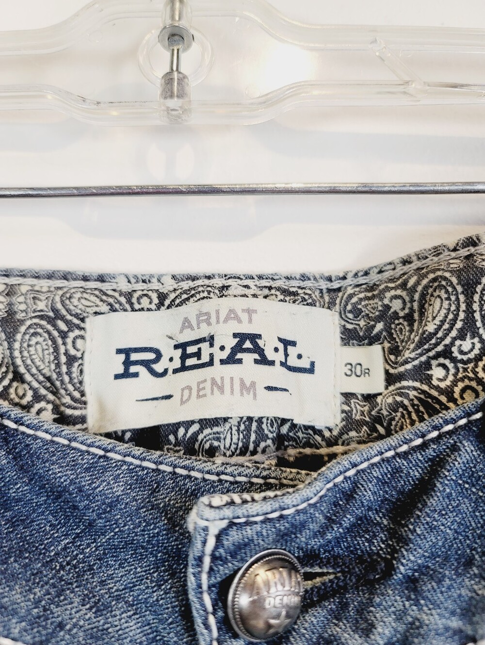 Ariat Women’s Straight Leg Jeans - Blue Wash,  Size 30 - Picture 3 of 4